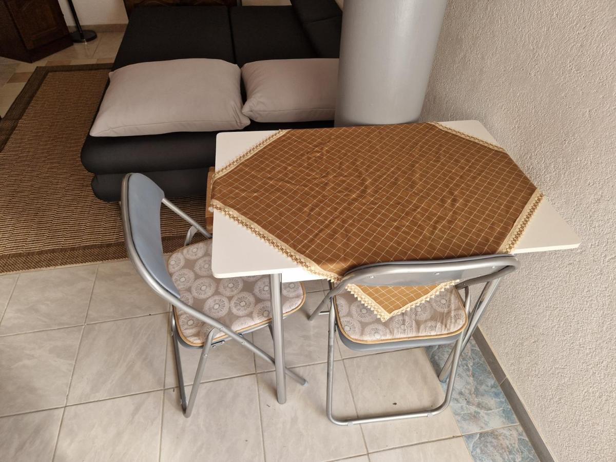 Apartmani Igercic Stinica Exteriör bild